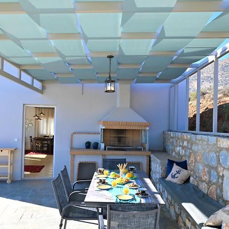 Tranquil Sea View Villa With Private Pool, Just 2Km From The Beach! Ajía Galíni Kültér fotó