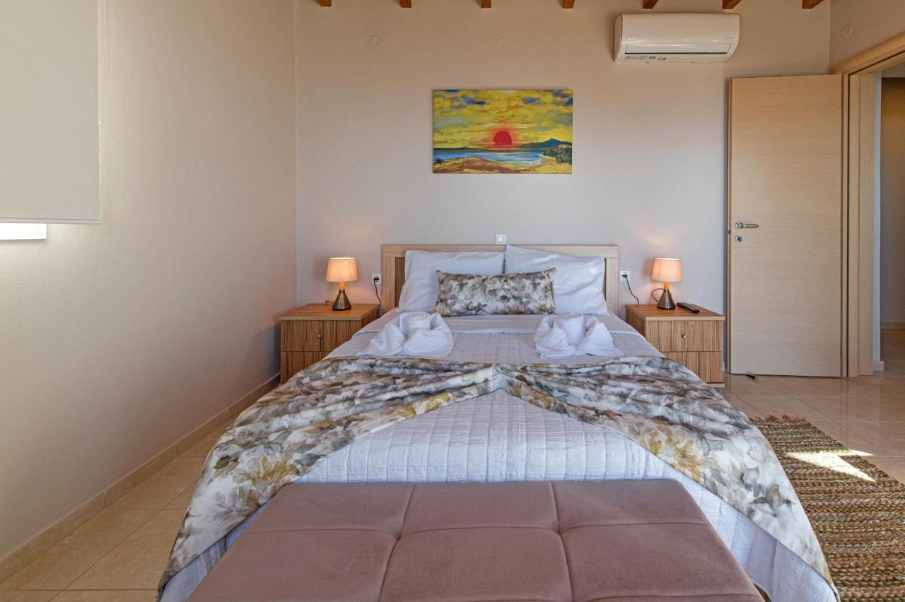 Tranquil Sea View Villa With Private Pool, Just 2Km From The Beach! Ajía Galíni Kültér fotó